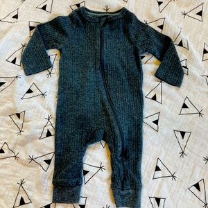 Newborn Grey Romper/bodysuit